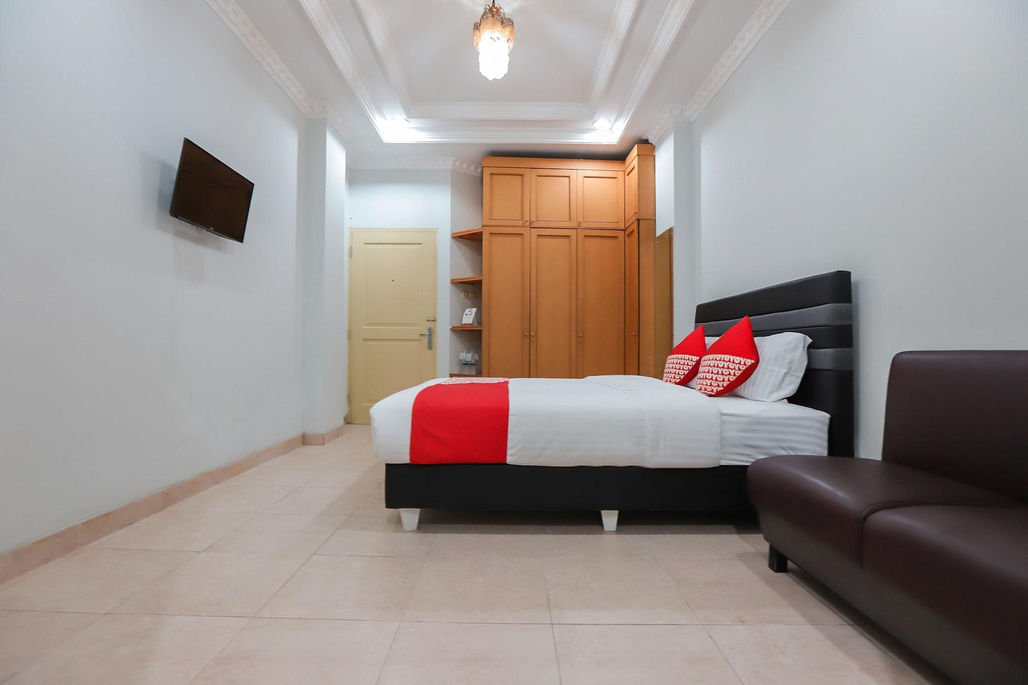 Capital O 297 45 Residence Giacarta Esterno foto