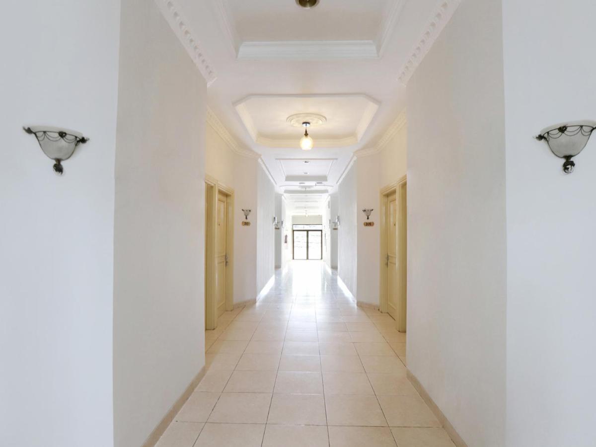 Capital O 297 45 Residence Giacarta Esterno foto